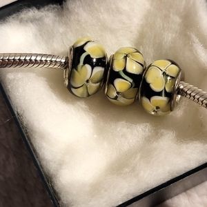 3 beads charms